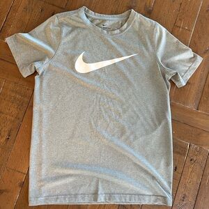 Boys M Nike Dri-FIT Gray Tee with White Swoosh